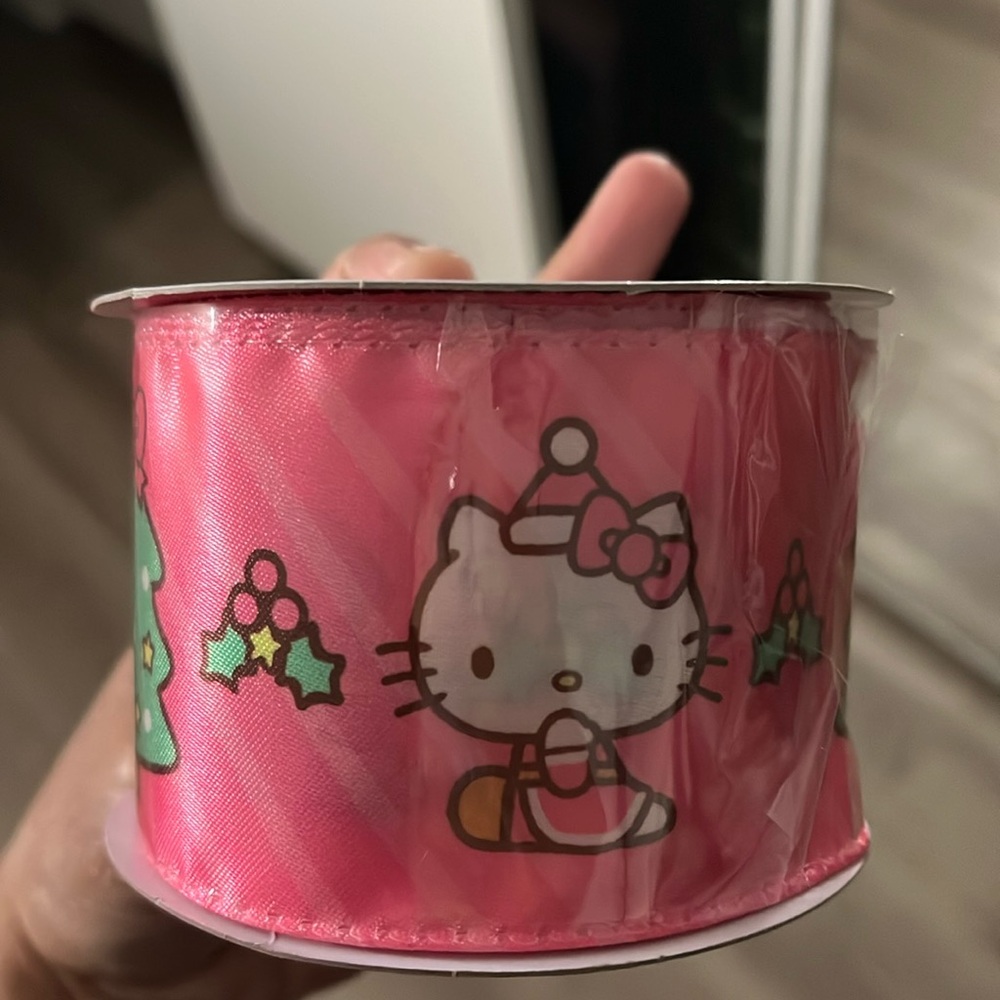 Hello Kitty ribbon